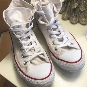 White converse sneakers
